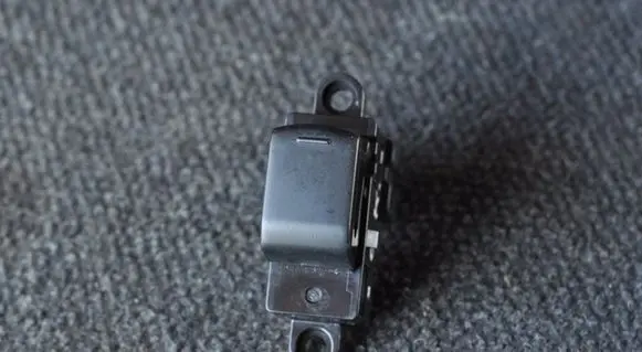 Nissan Note (E11) Electric window control switch 25411ED00B