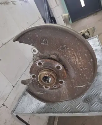 Audi A4 S4 B8 8K Rear wheel hub spindle/knuckle