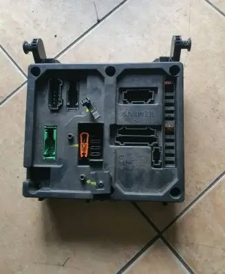 Seat Alhambra (Mk1) Fuse module 7M3962258AG 430304987 4M2114B205BA