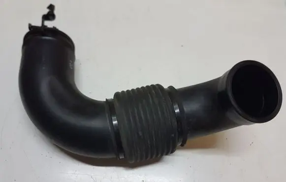 Hyundai Tucson LM Air intake hose/pipe