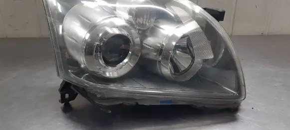 Toyota Avensis T250 Headlight/headlamp 8596724010 MAX25000V