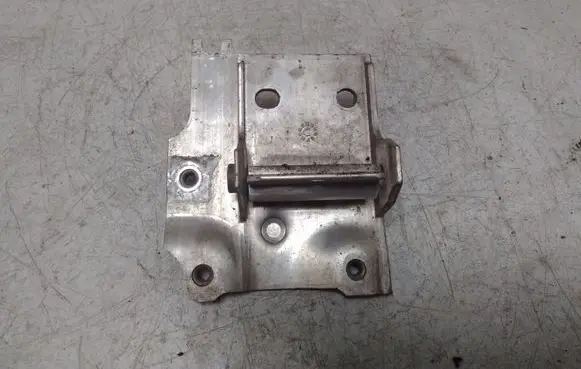BMW 5 F10 F11 Radiator mount bracket 7186513 7207151 7211161