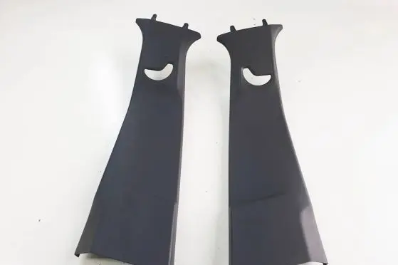 Citroen C4 III e-C4 (B) pillar trim (top)