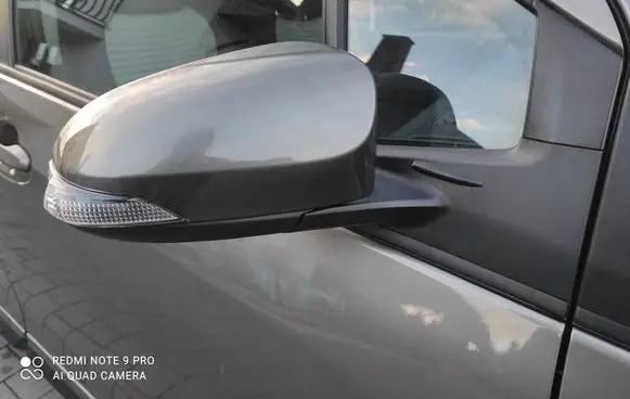 Toyota Yaris Front door electric wing mirror