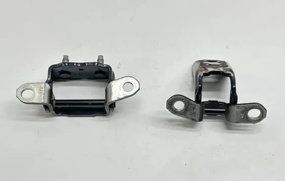 Nissan Juke I F15 Rear door hinge set 