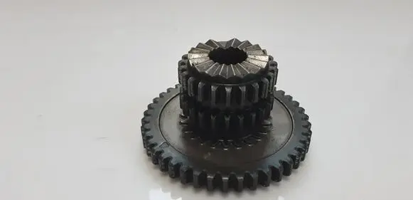 Audi A4 S4 B8 8K Timing chain sprocket 06H105209AT 06H105209