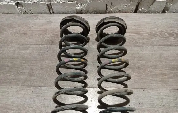 Volvo V40 Rear coil spring