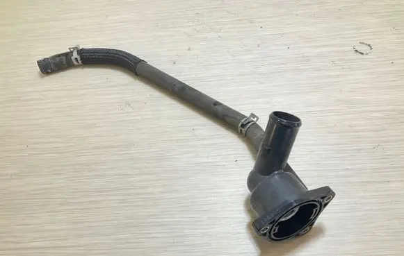Toyota Auris E210 Thermostat housing 180919