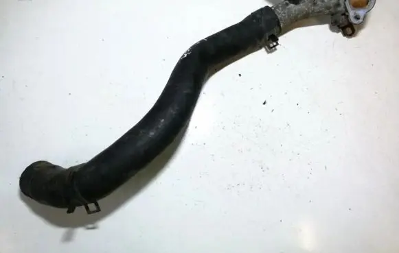 Toyota Avensis Verso Engine coolant pipe/hose