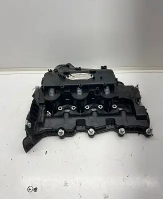 Land Rover Discovery 4 - LR4 Rocker cam cover 9X2Q9424ED U611A
