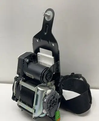 Mercedes-Benz C W204 Front seatbelt 621933200E 00120161985