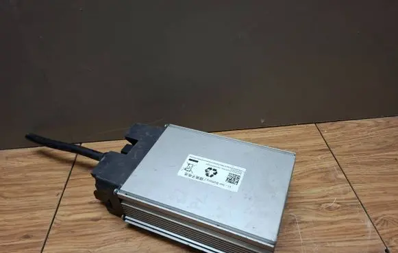 Volvo XC60 Hybrid / electric car battery 32301134