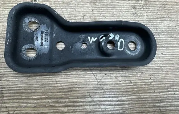 Volkswagen Golf VIII Other front suspension part 5Q0199518E 012201S