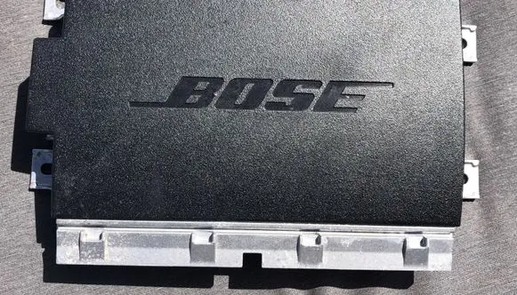 Porsche Panamera (976) Sound amplifier 976035223N 8869560030 976035223