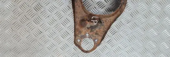 Opel Frontera B Front upper control arm/wishbone 