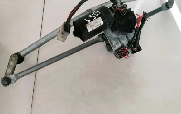 Volkswagen II LT Front wiper linkage and motor 3397020383 0390241345