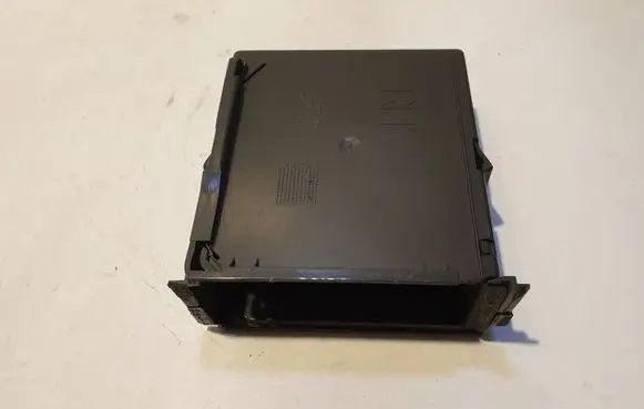 Volvo S80 Glove box 09184782