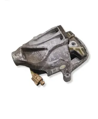 Audi A4 S4 B9 Engine mount bracket 8W0199371AT 4518223