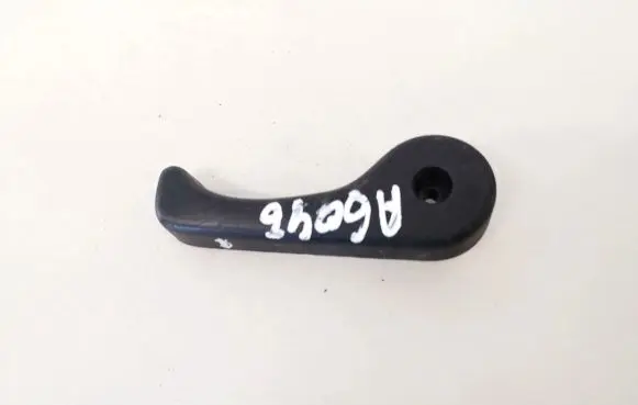 KIA Ceed Engine bonnet (hood) release handle