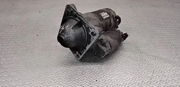 Opel Vectra C Starter motor 55353857 M001T30071