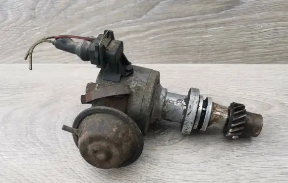 Audi 80 90 B3 Spark distributor 0237020111 026905206B