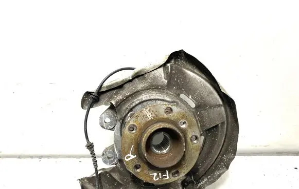 BMW 6 F12 F13 Rear wheel hub 6796146