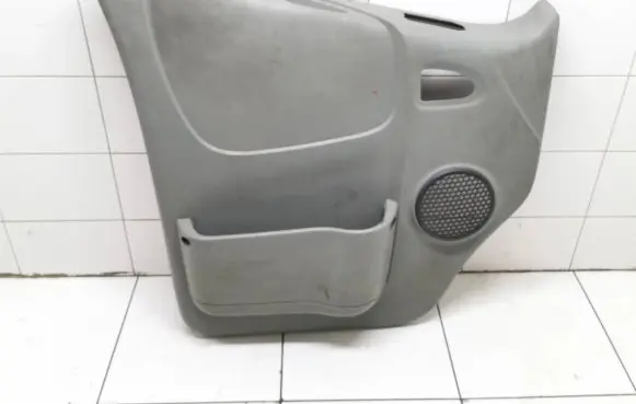 Renault Trafic II (X83) Front door card panel trim 7700313074 91185801 17070