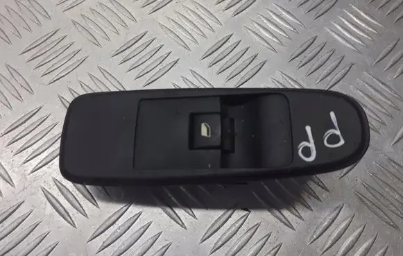 Citroen C4 Grand Picasso Quarter vent window switch 966393777ZD