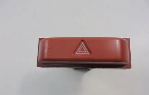 Nissan X-Trail T30 Hazard light switch 06016