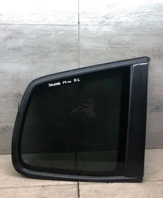 Volkswagen Touran II Rear side window 43R001667 YA0E000001
