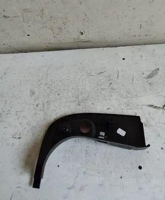 BMW 5 E60 E61 Foot area side trim 7025029