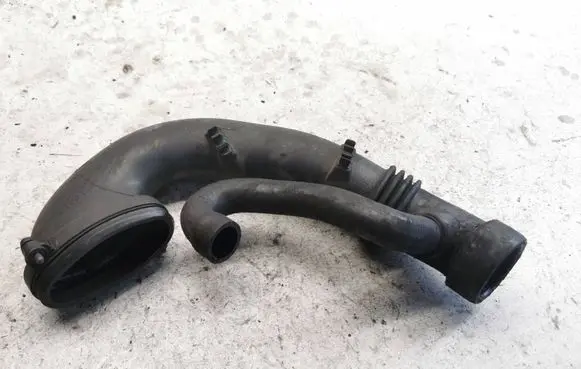 BMW X5 E53 Air intake hose/pipe 7786013 105867102