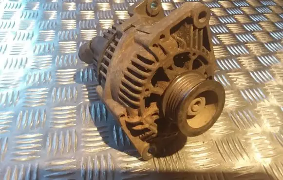 Renault Megane I Generator/alternator 7700861496