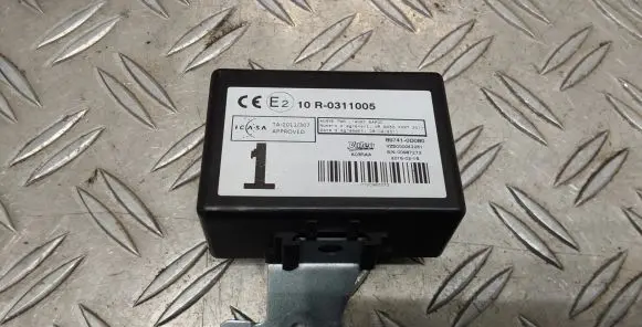 Toyota Yaris Door control unit/module 897410D080