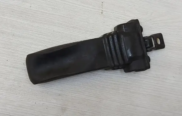 Audi A7 S7 4G Front door check strap stopper 8T8837267A