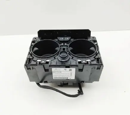 BMW X7 G07 Cup holder 6827173