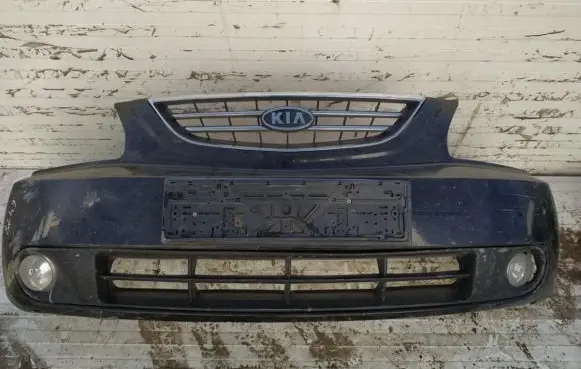 KIA Carens I Front bumper