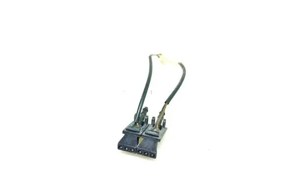 Volkswagen Transporter - Caravelle T5 Windshield washer spray nozzle 7L5955984A