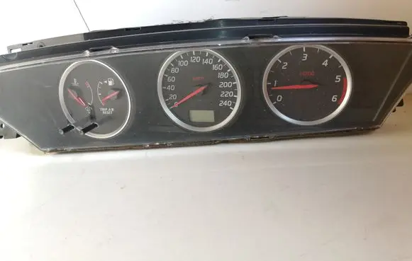 Nissan Primera Speedometer (instrument cluster) AV619