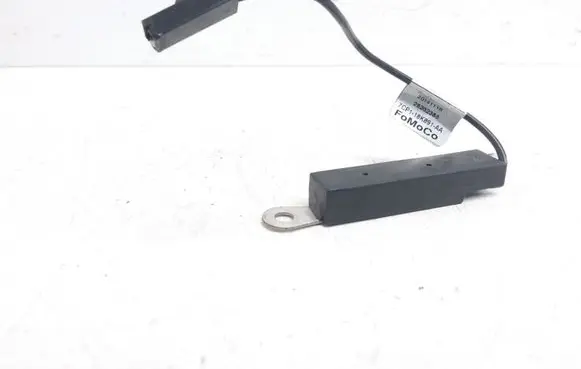 Ford Mustang VI Aerial antenna amplifier 7CP118K891AA 28232386