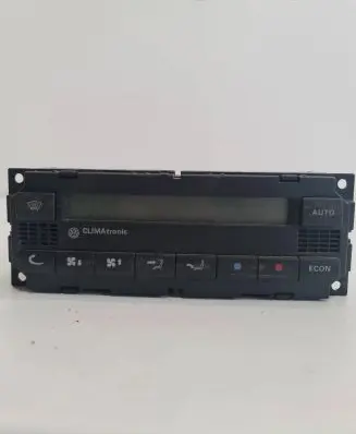 Volkswagen PASSAT B5.5 Climate control unit