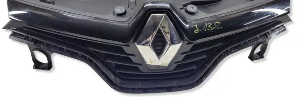 Renault Captur Front bumper upper radiator grill 623102335RKOLUMB 623102335R