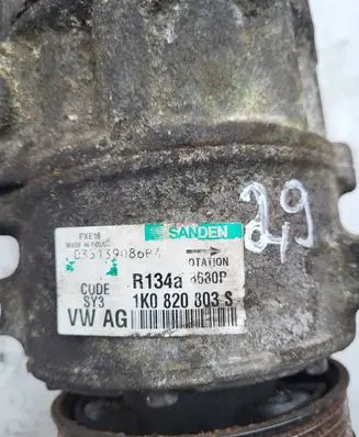 Volkswagen PASSAT B6 Air conditioning (A/C) compressor (pump) 1K0820803S 038130086BA