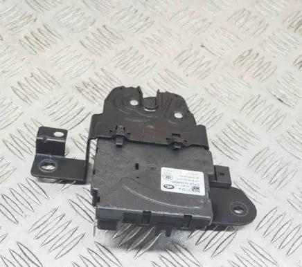Land Rover Range Rover L405 Tailgate/trunk/boot lock/catch/latch C05881108 CPLA442A66BF
