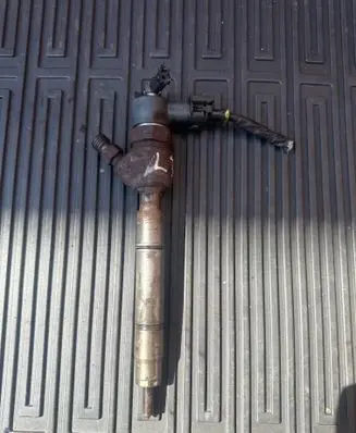 KIA Ceed Fuel injector 0445110256