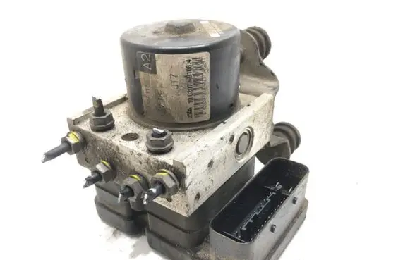 Skoda Octavia Mk2 (1Z) ABS Pump