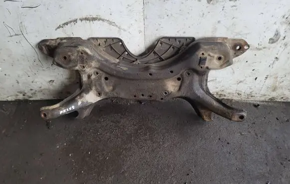 Toyota Prius (NHW20) Front subframe