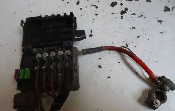 Volkswagen Sharan Battery relay fuse 7M3937540A