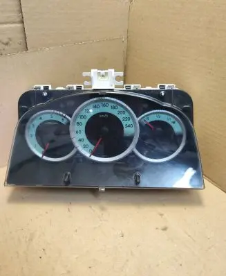 Toyota Corolla Verso E121 Speedometer (instrument cluster) 838000F090 MB2574303100