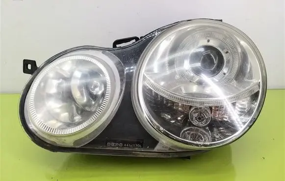 Volkswagen Polo Headlight/headlamp 4411170L